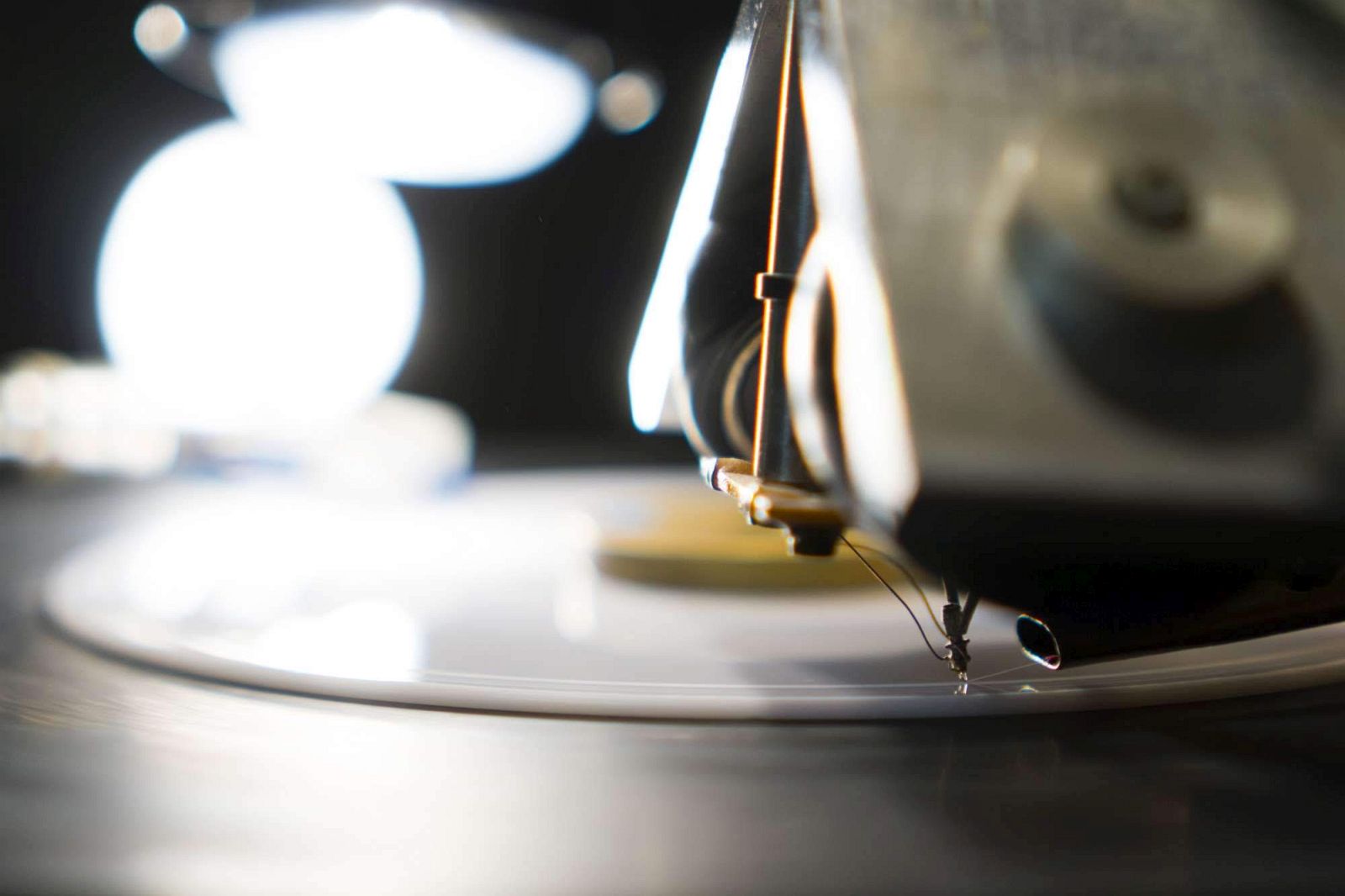Vinyl Schneidemaschine im Einsatz bei dr.dub